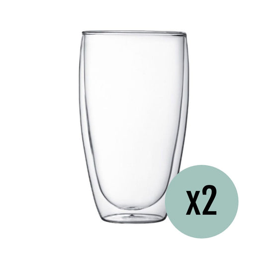 Deux grandes tasses transparentes de 650 ml avec double paroi, isolant les boissons tout en montrant leur contenu.