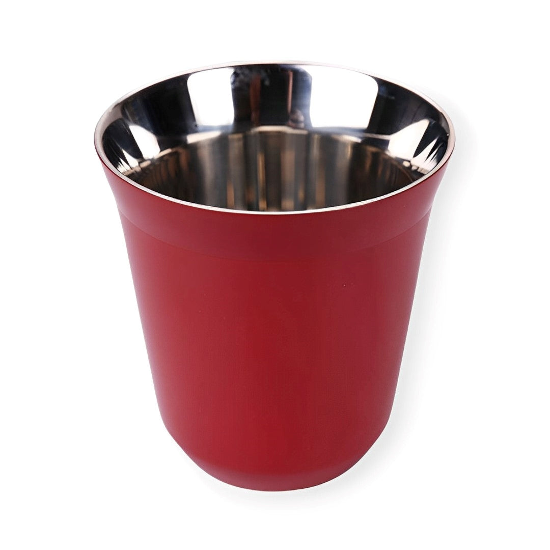 Tasse à expresso élégante de couleur rouge avec double paroi en inox pour la meilleure expérience de boisson chaude. Optez pour cette tasse de taille compacte qui est à la fois résistante à la chaleur et facile à nettoyer. Idéale pour la maison ou le bureau.