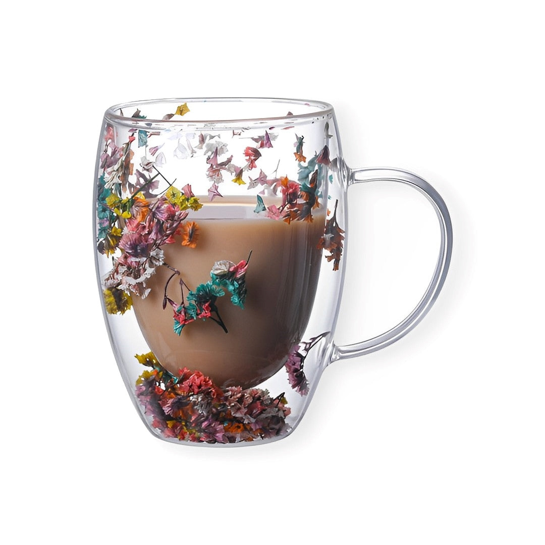 Tasse en verre double paroi transparent, décorée de fleurs séchées captivantes entre les parois - idéale pour toute boisson chaude ou froide.
